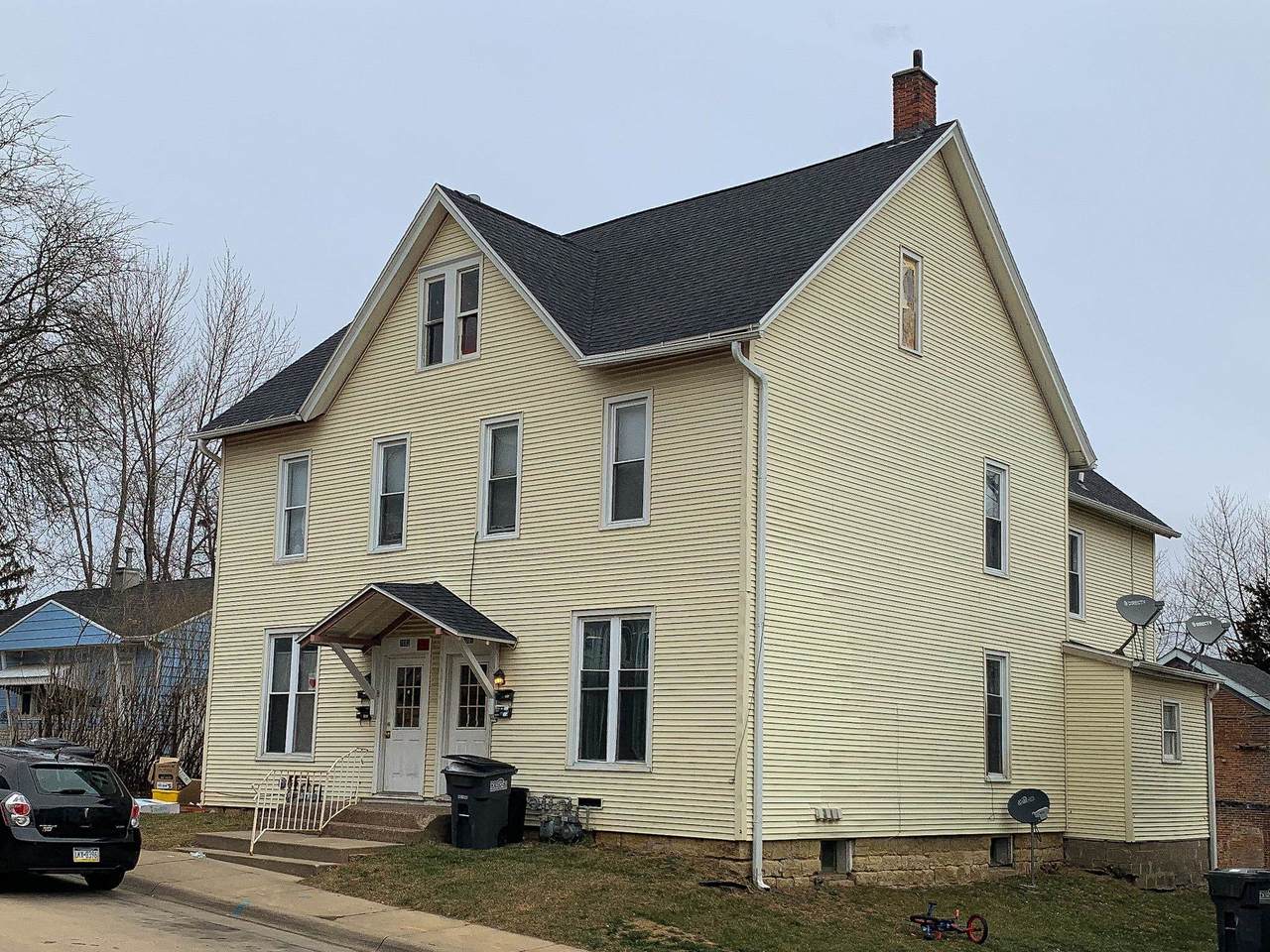1080/1082 Wilson Avenue - Photo 1
