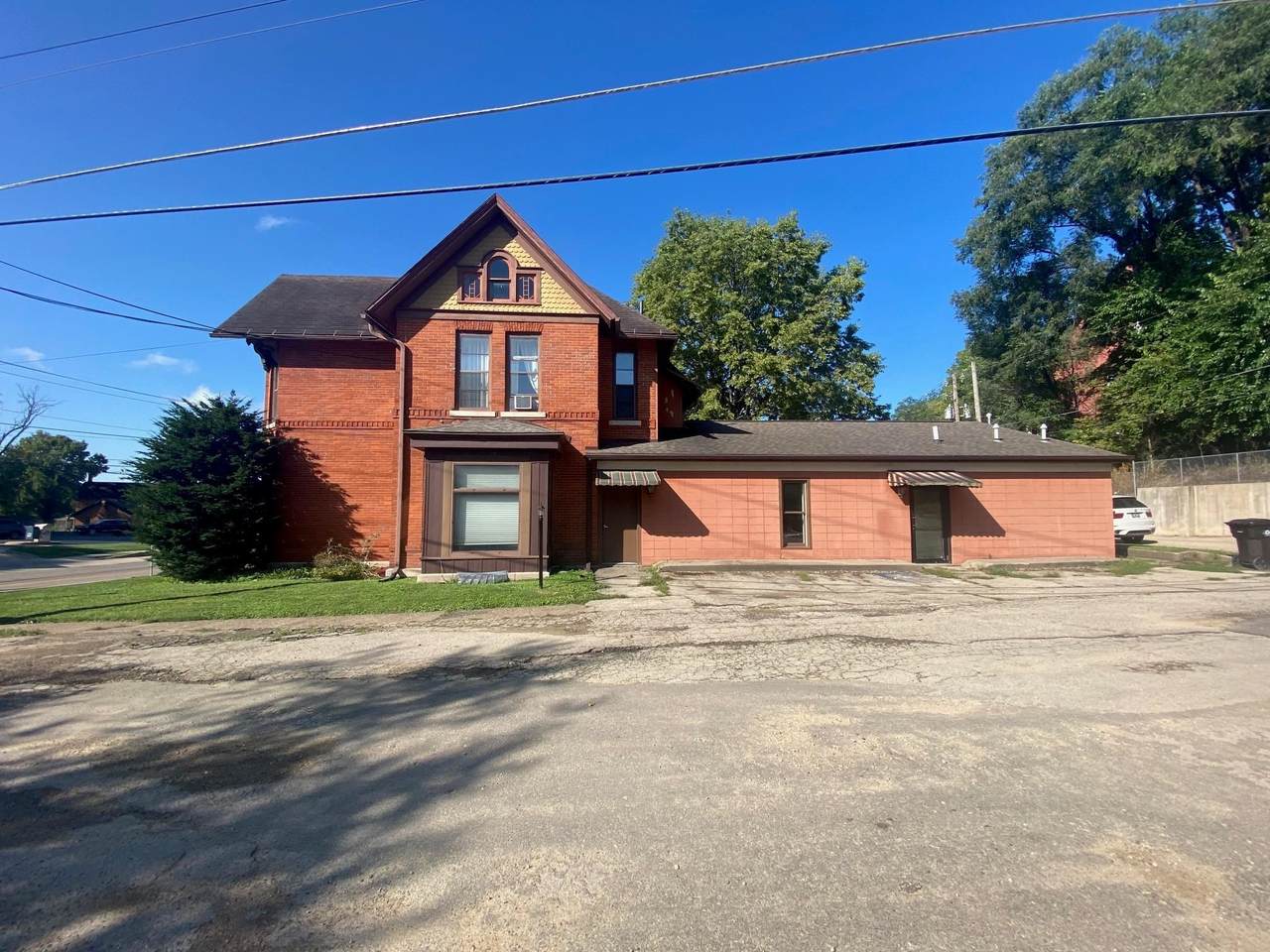 185 Wisconsin Avenue - Photo 1