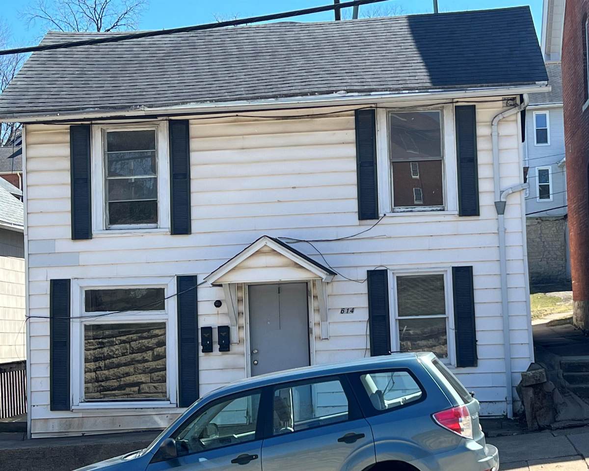 614 Loras Boulevard - Photo 1