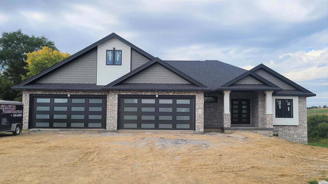2194 Creekwood Drive - Photo 1