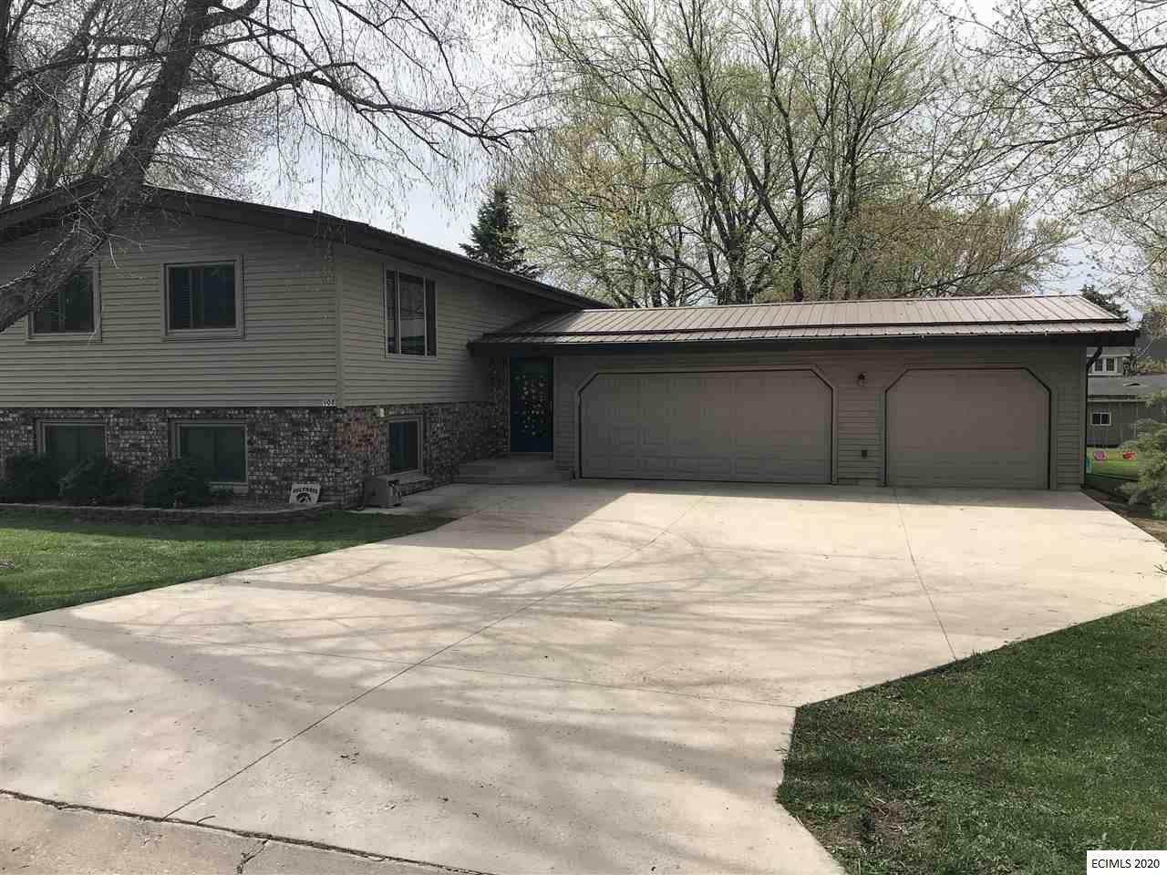 908 West Delaware Street - Photo 1