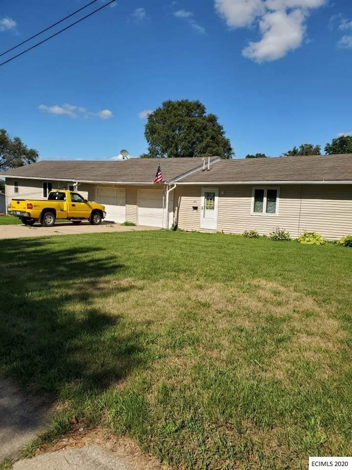 413 Clark Street - Photo 1