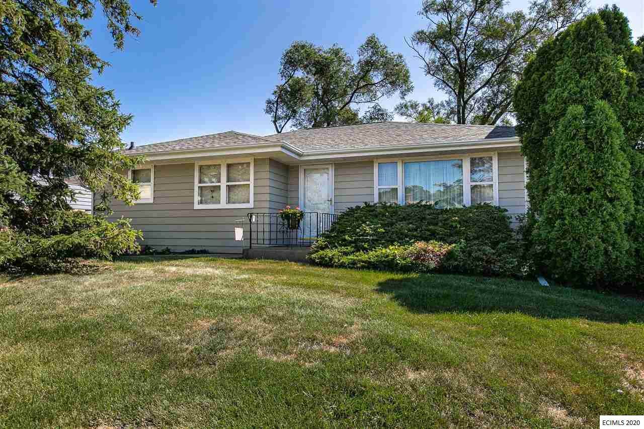 620 English Lane - Photo 1