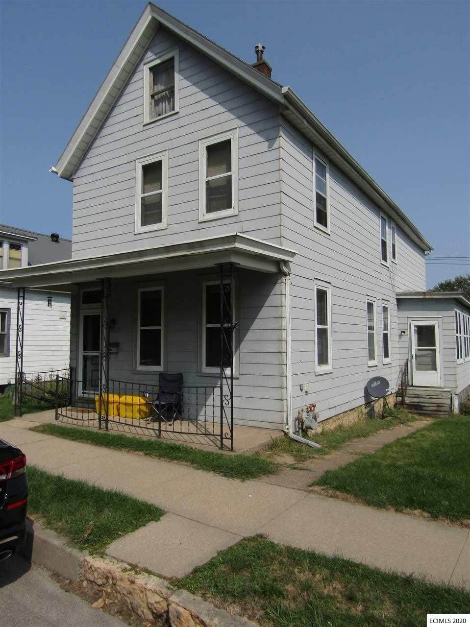 2532 Queen Street - Photo 1