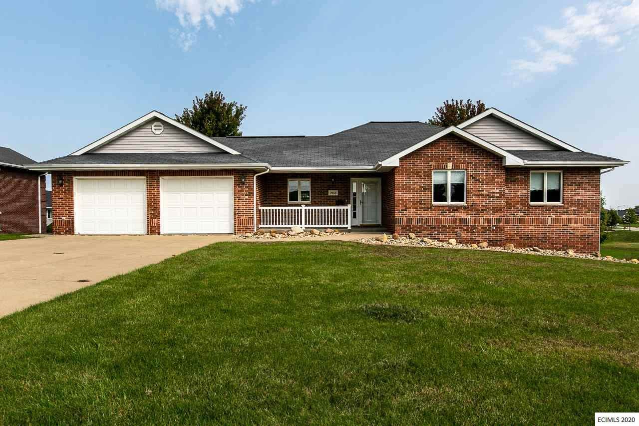 203 South Lake Drive - Photo 1