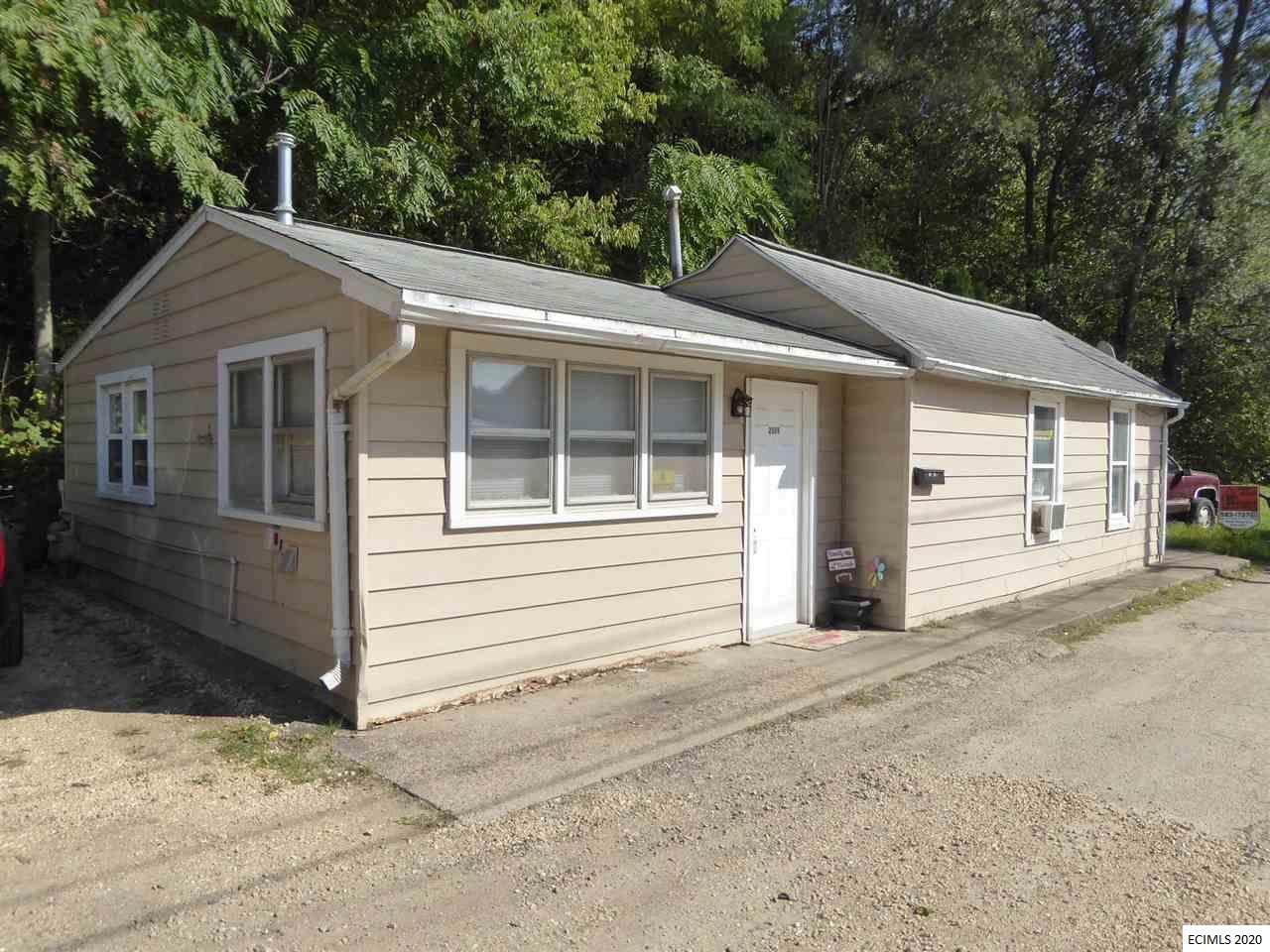 2554 Pinard Street - Photo 1