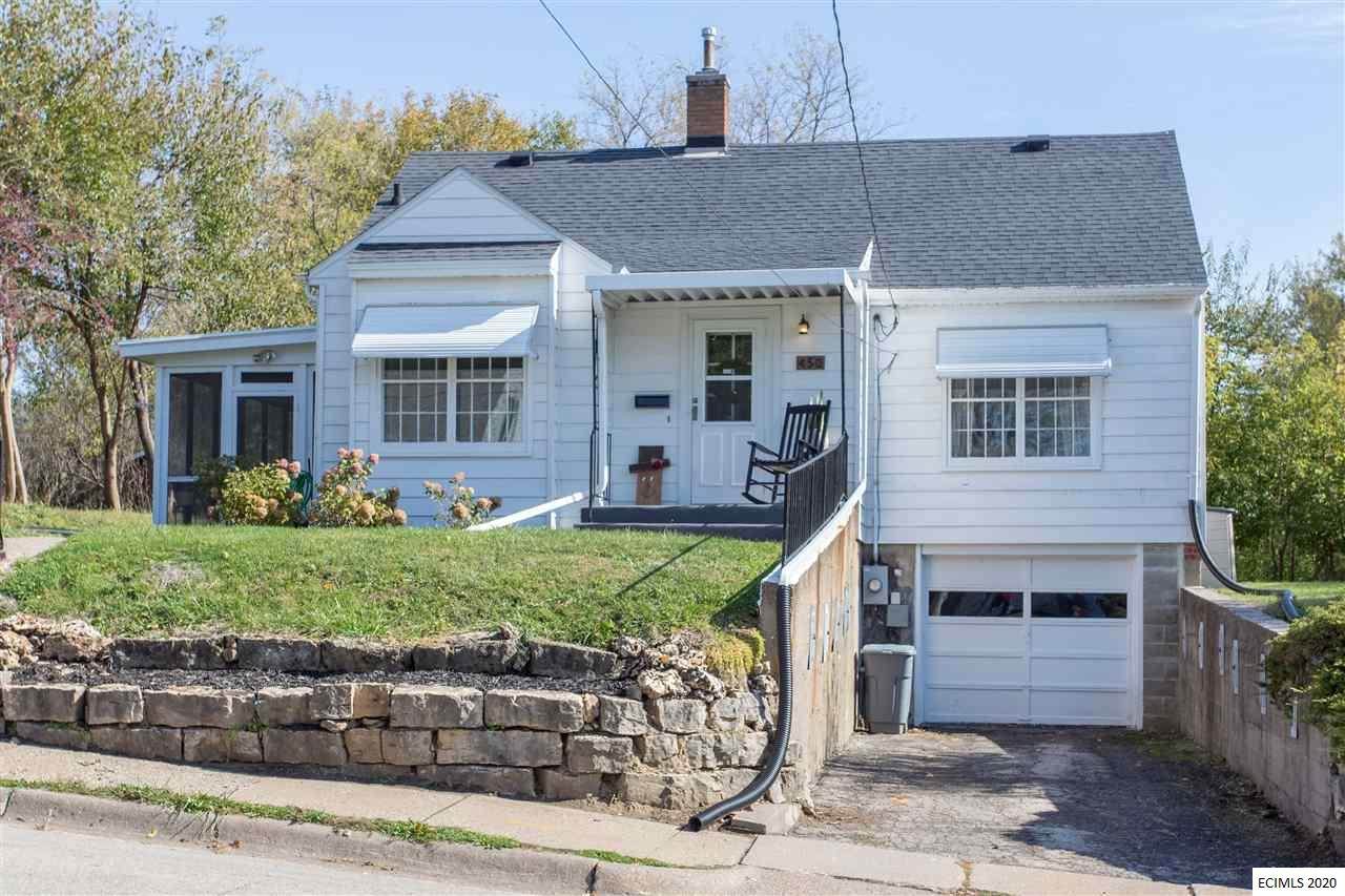 450 Esther Street - Photo 1