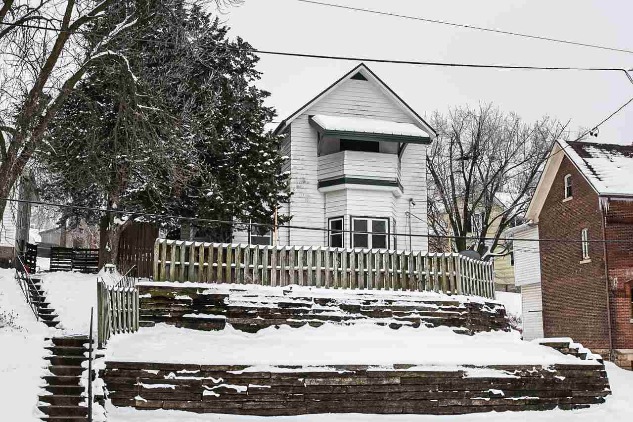 760 5th Street - Photo 1