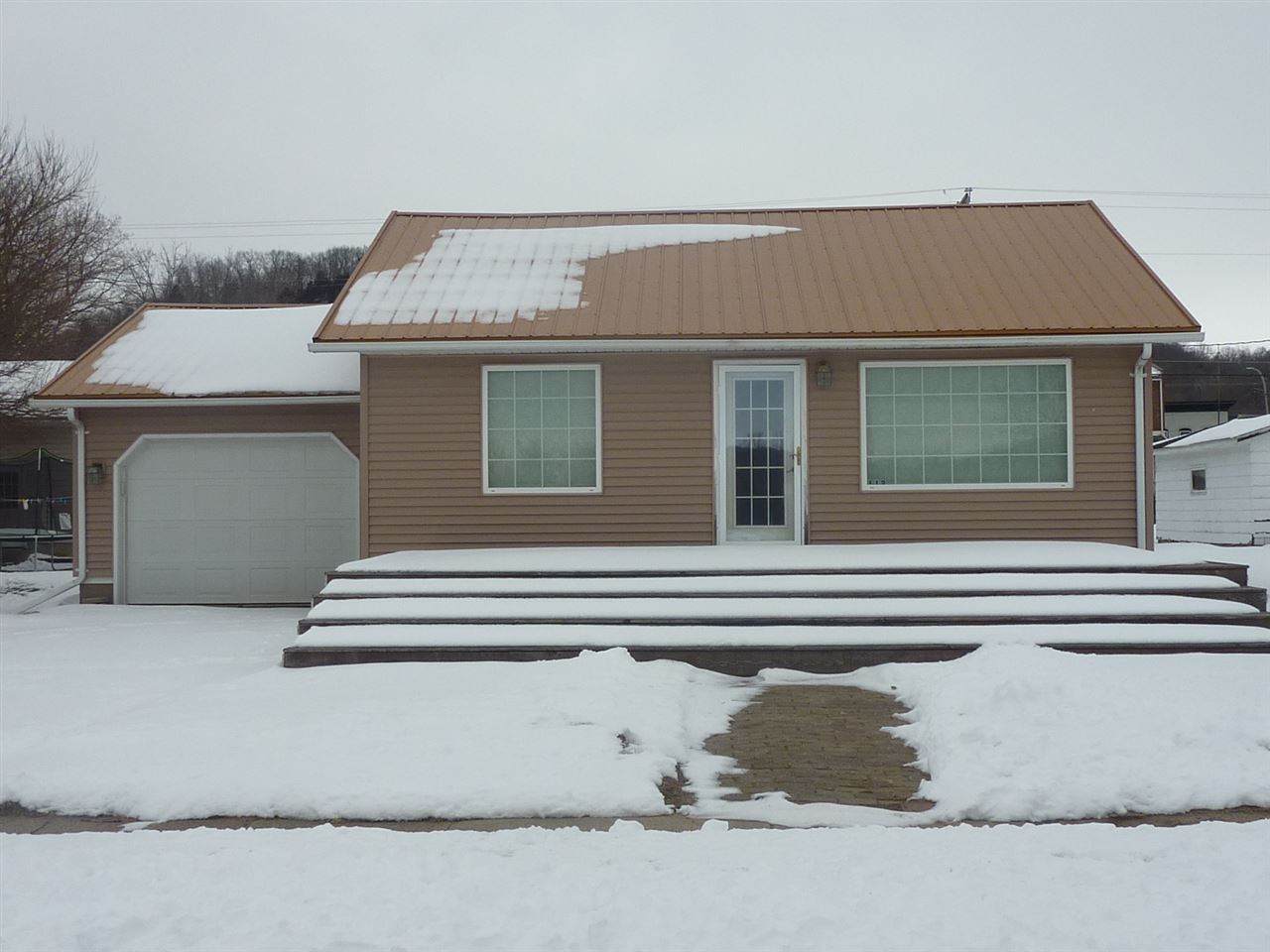 113 Front Street - Photo 1