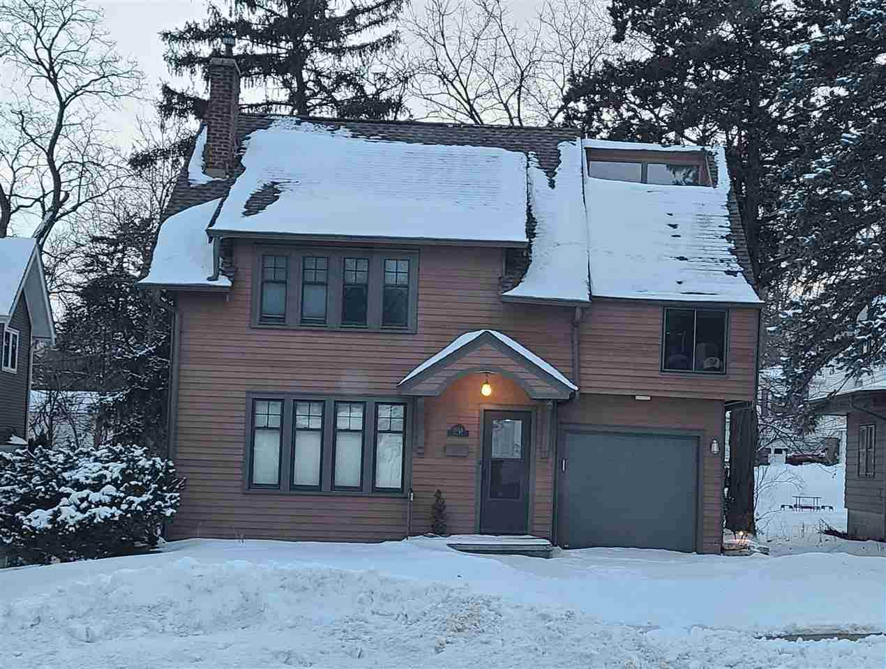 1564 Parkway Street - Photo 1