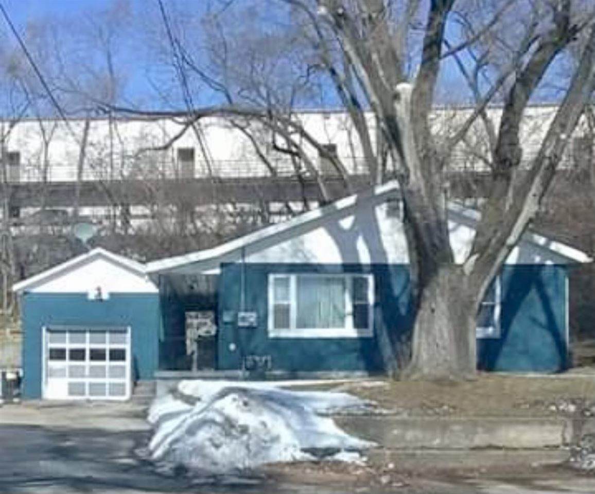 3359 Center Grove Drive - Photo 1