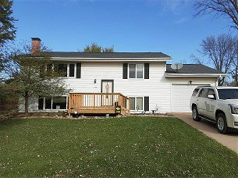 240 Summer Drive - Photo 1