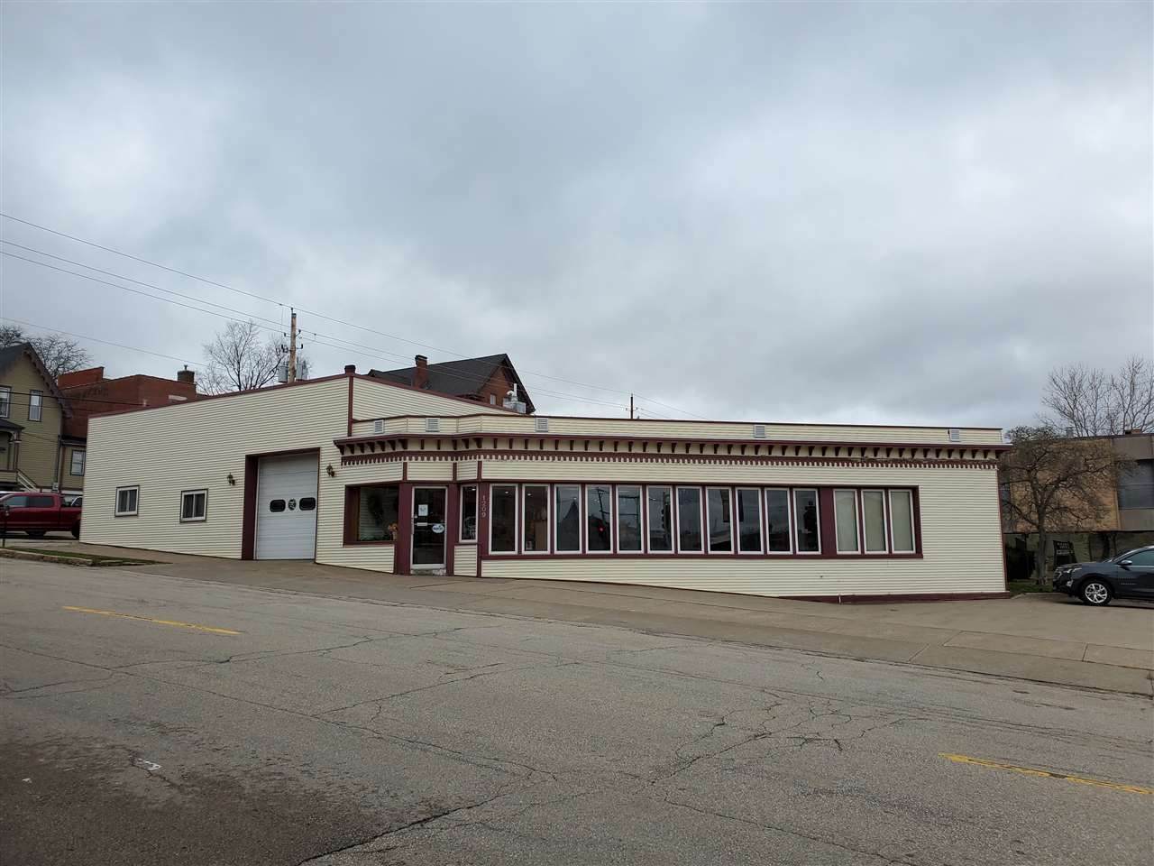 1209 Main Street - Photo 1