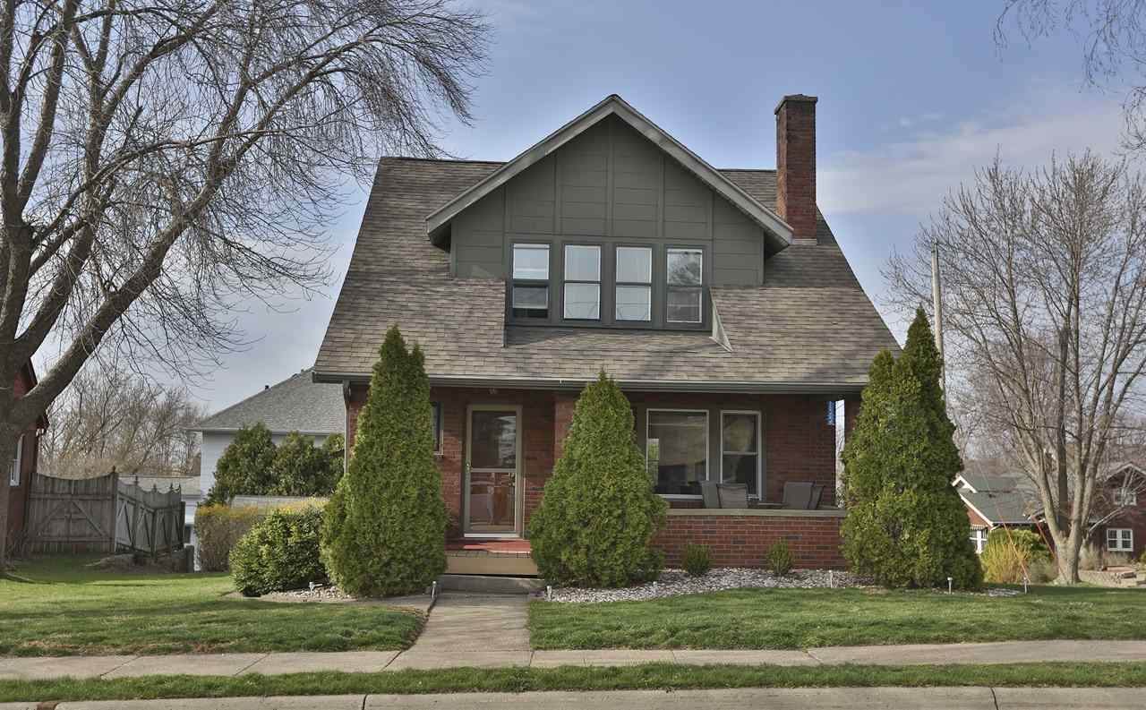1405 University Avenue - Photo 1