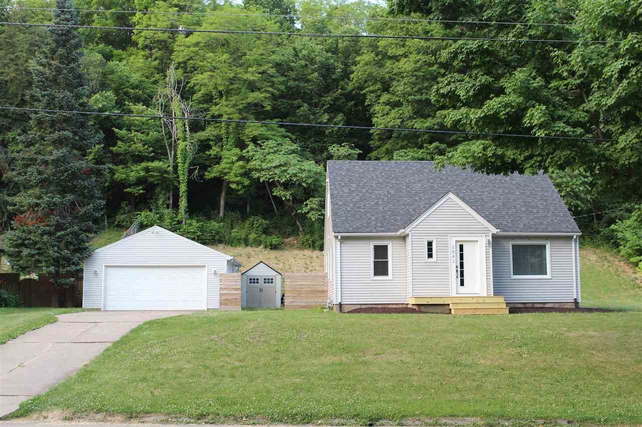 2843 Shiras Avenue - Photo 1