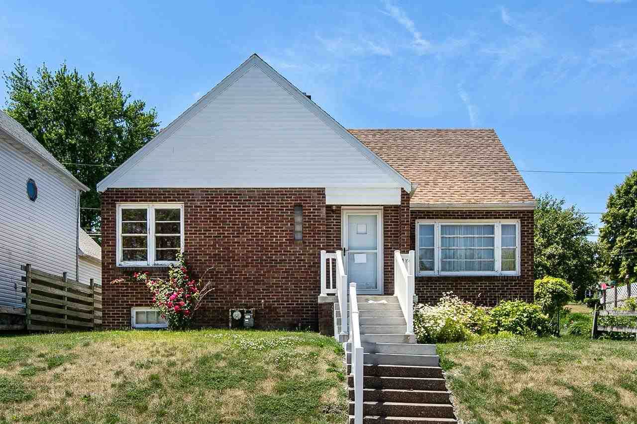 1475 Grandview Avenue - Photo 1