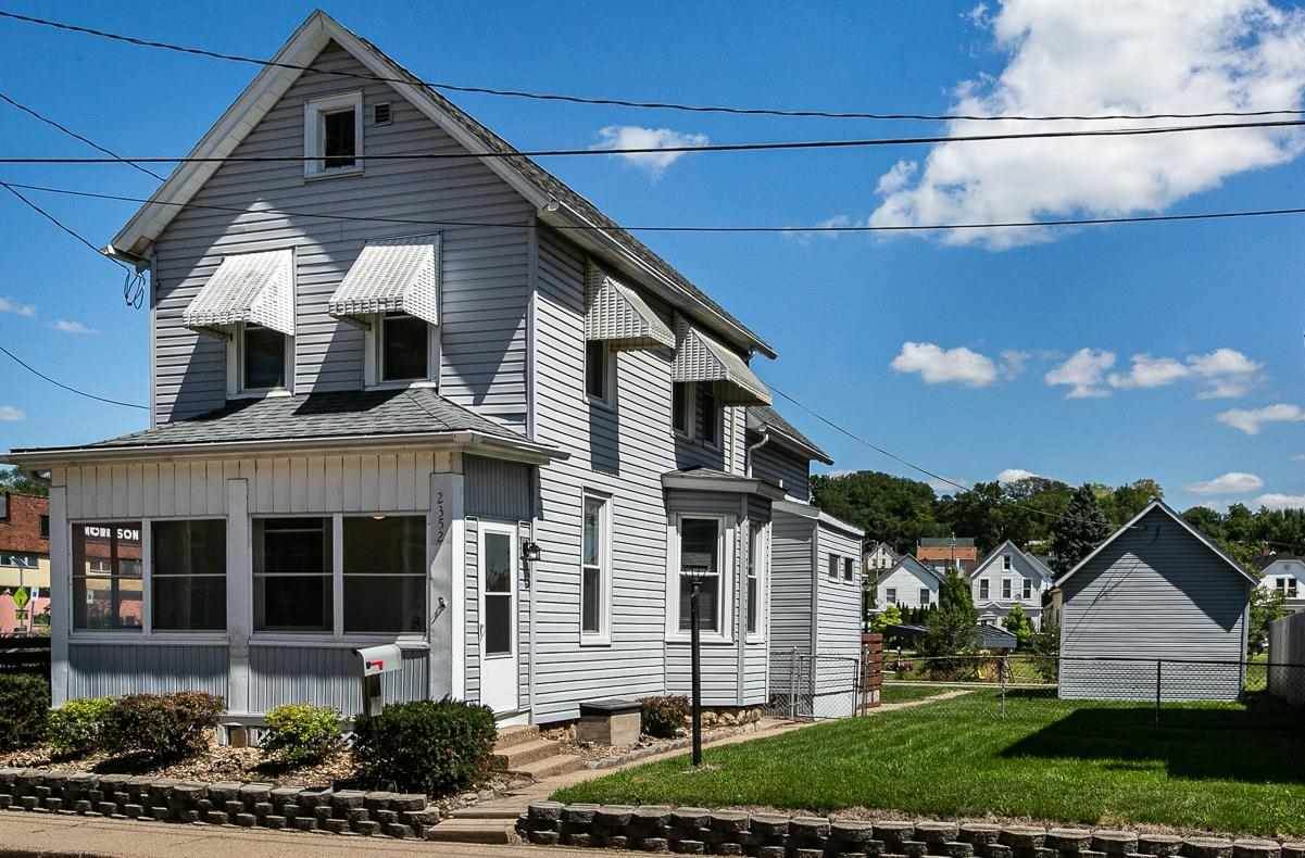 2352 Washington Street - Photo 1