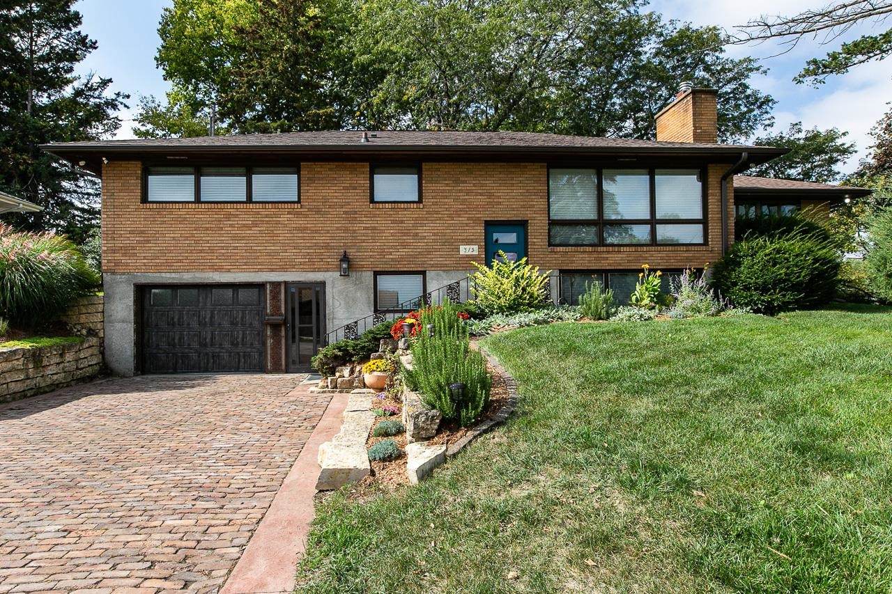 315 River Ridge Street - Photo 1