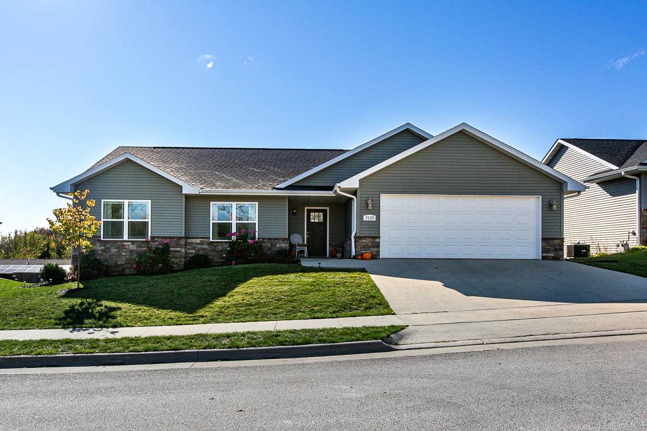 2120 Cobalt Court - Photo 1