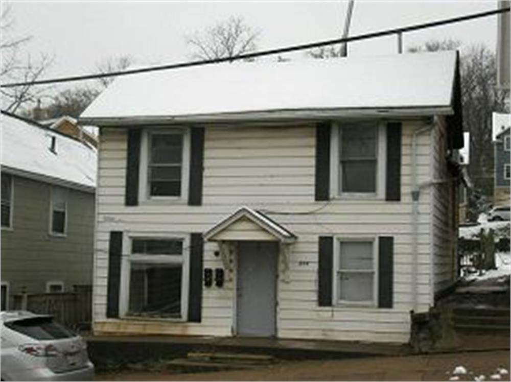 614 Loras Boulevard - Photo 1