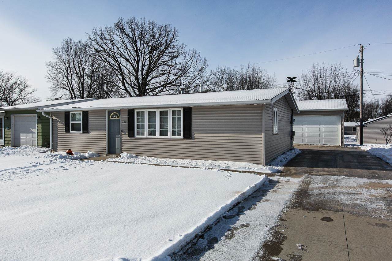 610 2nd Street - Photo 1