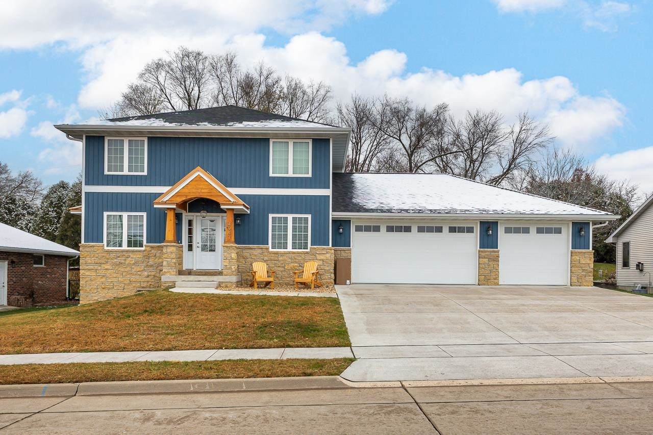 4947 Twilight Drive - Photo 1