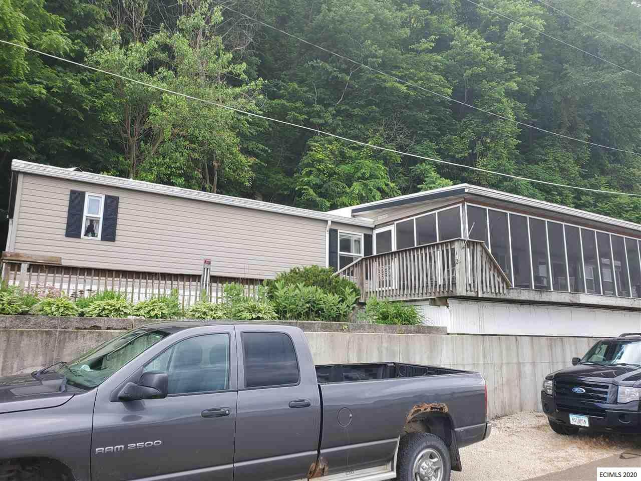125 Front Street - Photo 1