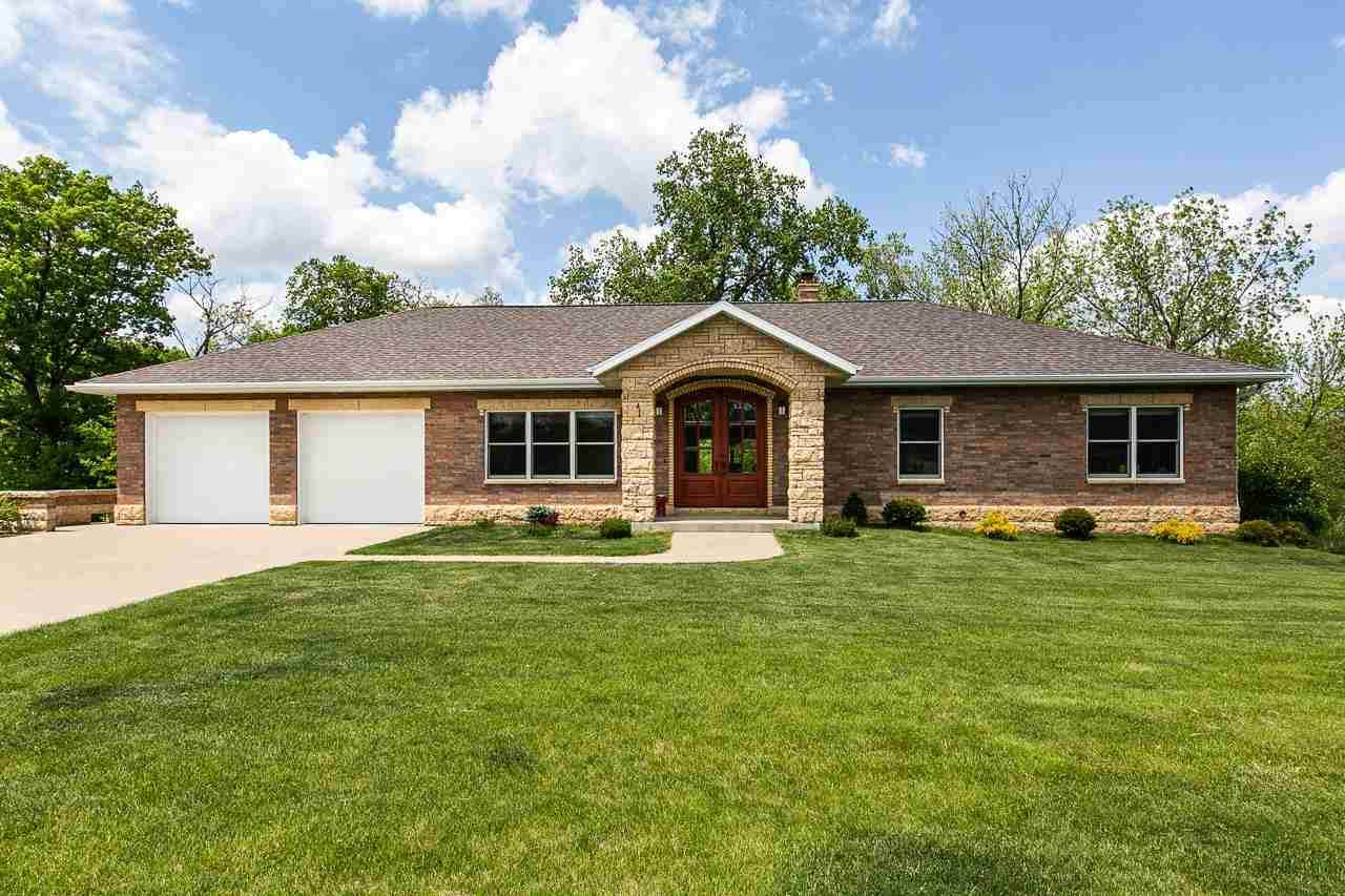 4280 Bluff Point Court - Photo 1