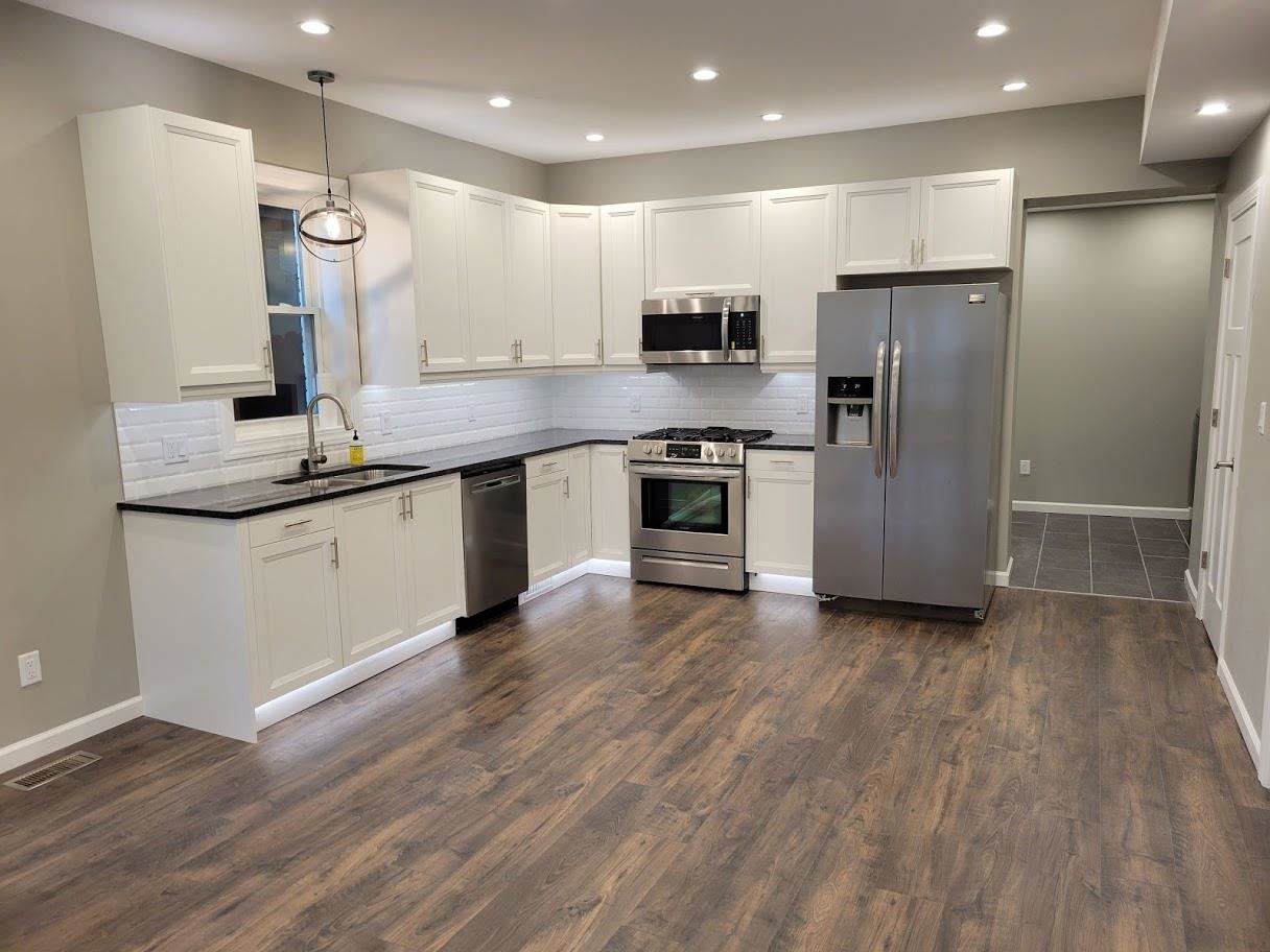 455 Almond Street - Photo 1