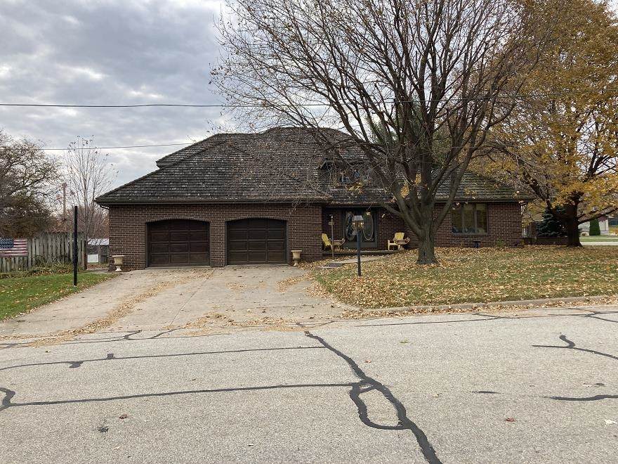 119 13th Street - Photo 1