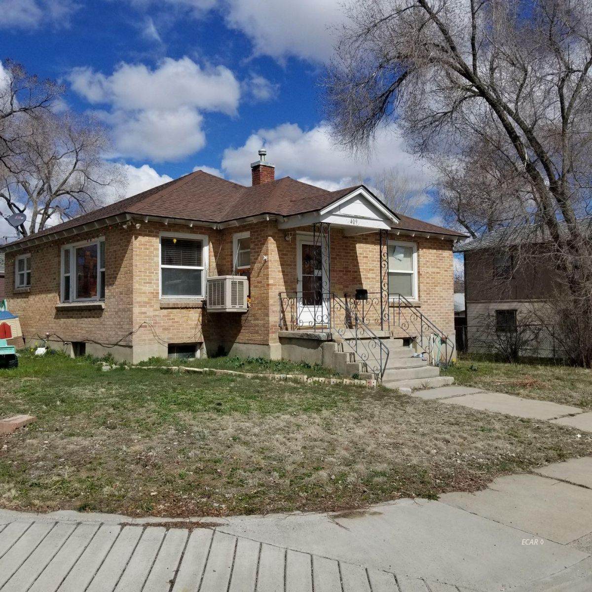 409 Maple Street - Photo 1