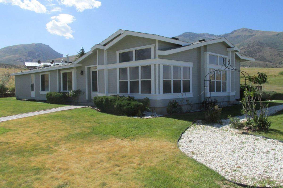 2701 Mountain View Drive - Photo 1