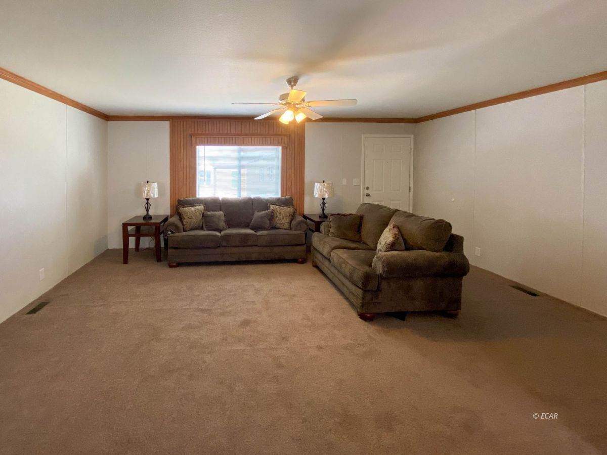 1557 Daisy Dr. Drive - Photo 1