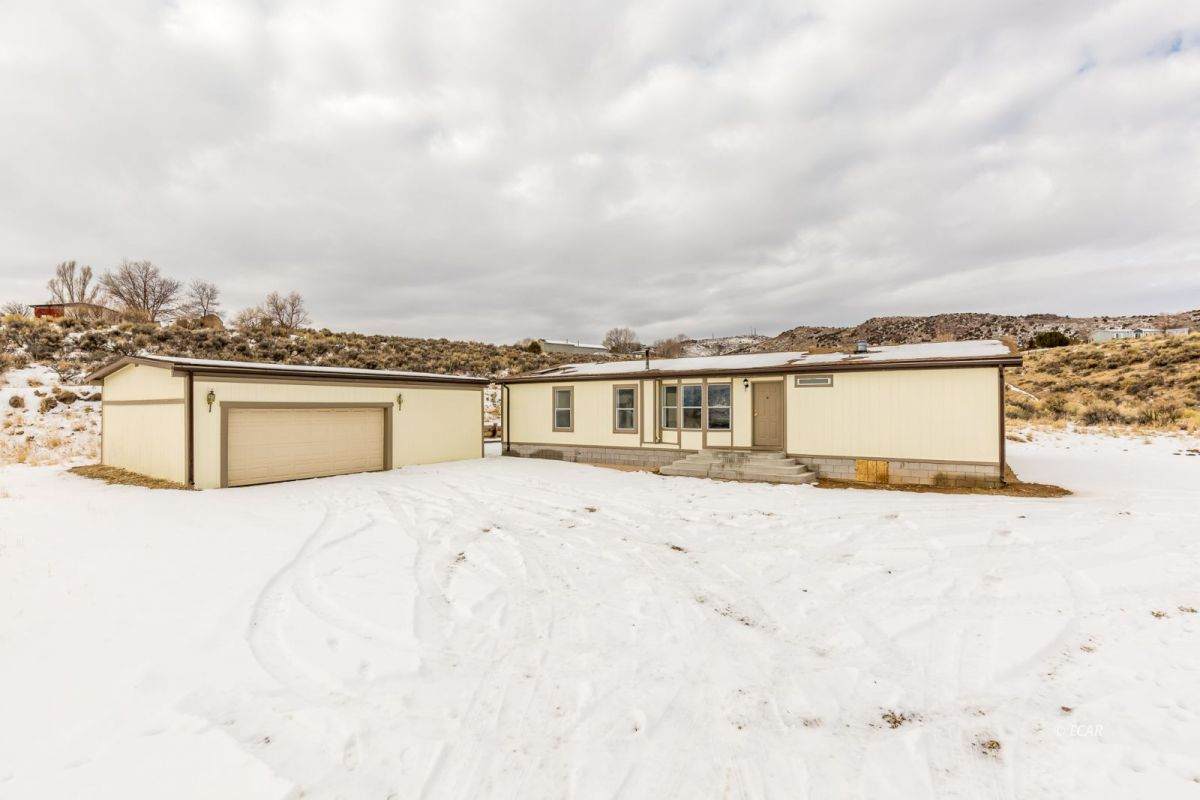 533 Spring Valley Parkway - Photo 1