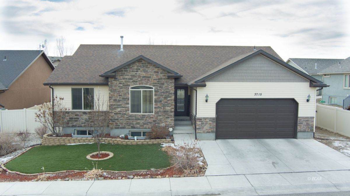 3715 Valley Ridge Avenue - Photo 1