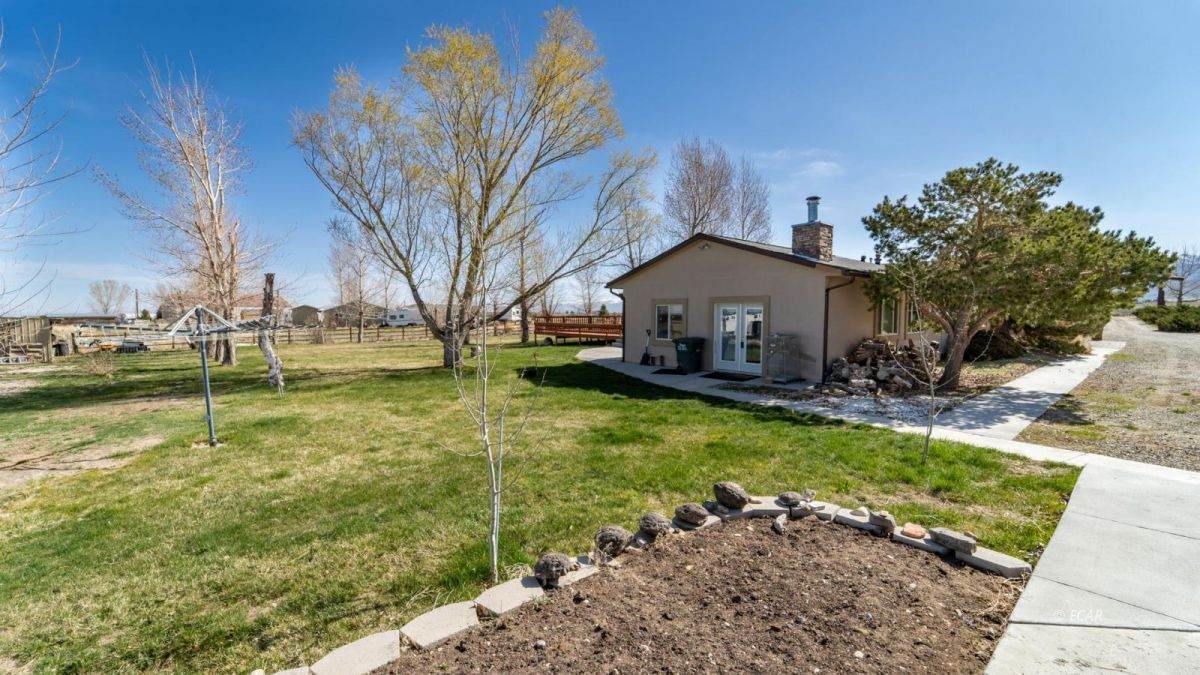 215 Rabbit Creek Drive - Photo 1
