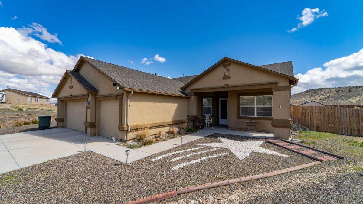 250 Dry Creek Trail - Photo 1