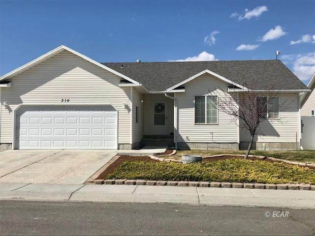 310 Oakridge Drive - Photo 1
