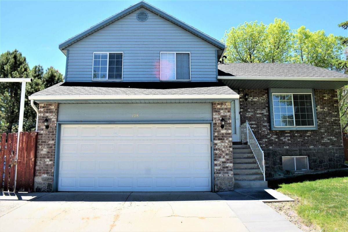 128 Chris Avenue - Photo 1