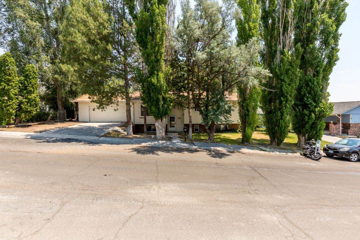 3152 Scenic View Drive - Photo 1