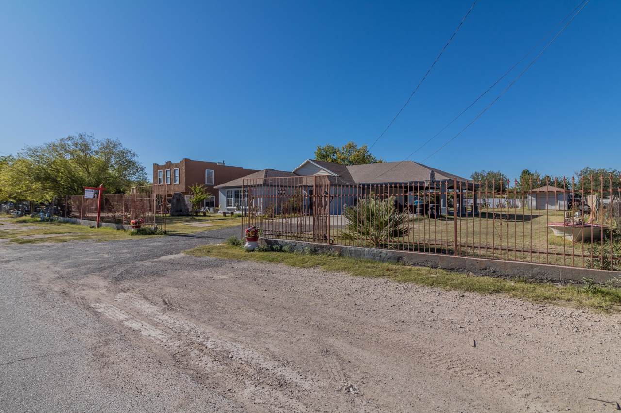 1337 Beverly Ann Drive - Photo 1