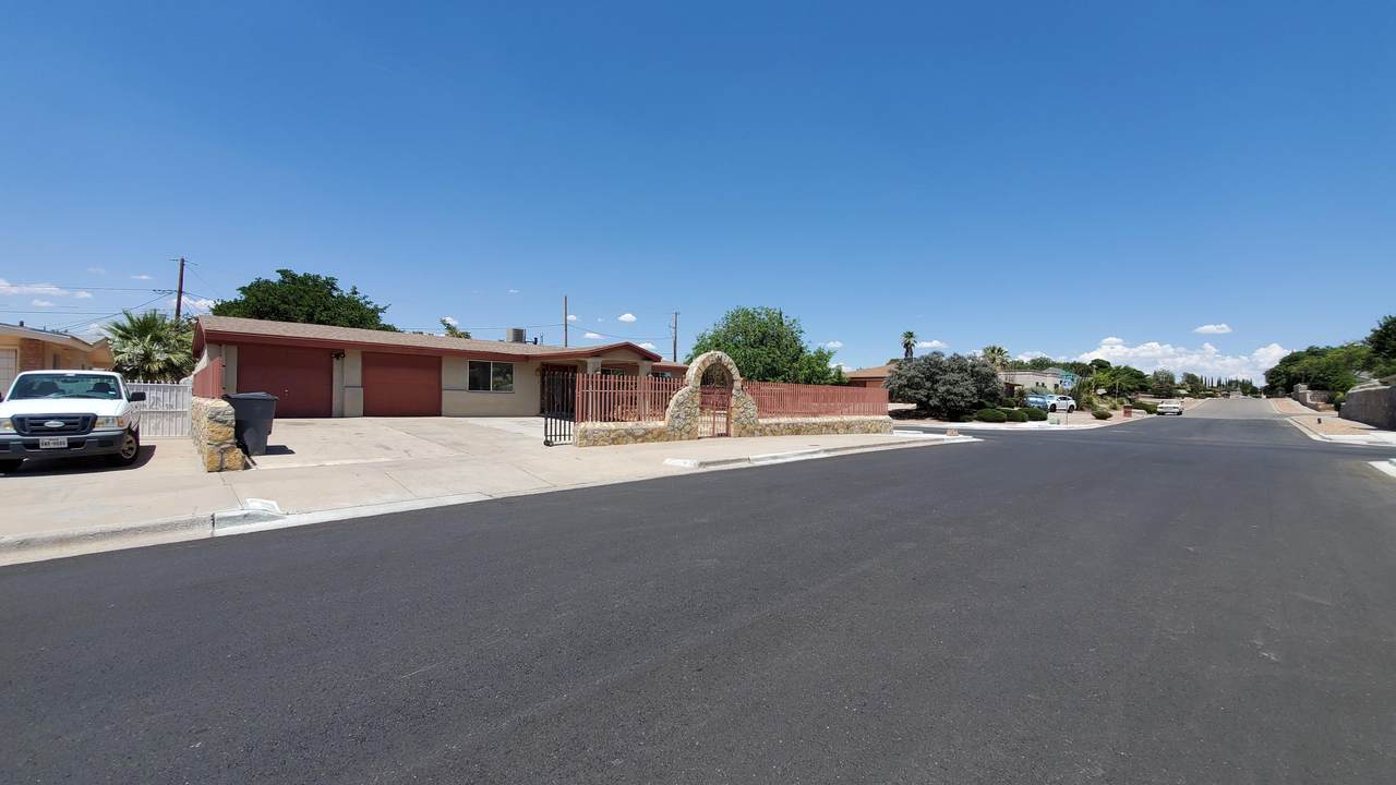 10457 Tomwood Avenue - Photo 1