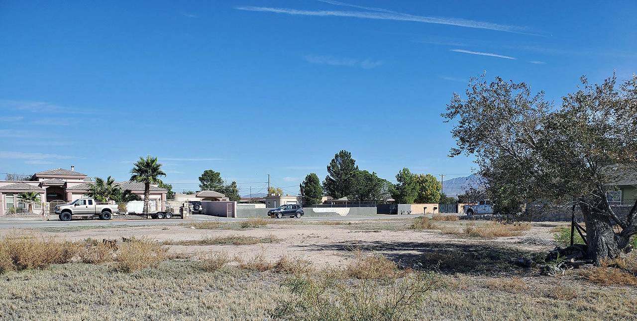 1008 Kimberley Street - Photo 1