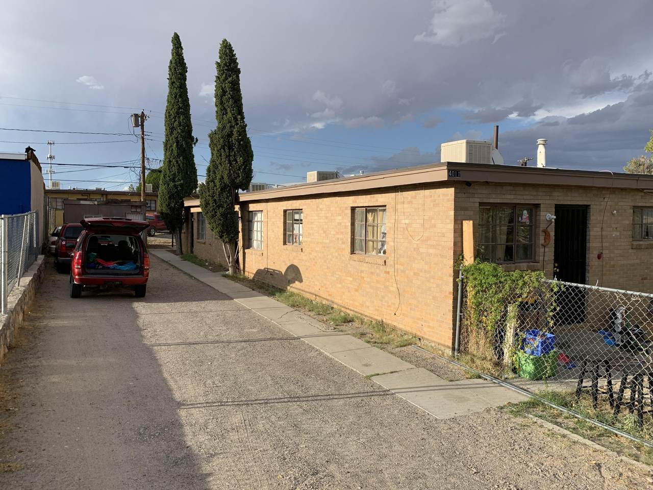 4011 Thomason Avenue - Photo 1