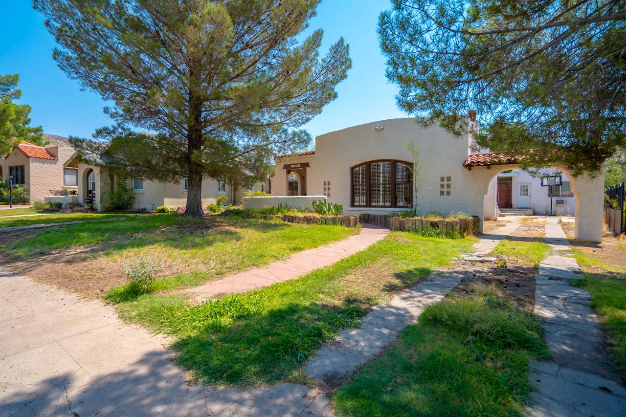 1104 Madeline Drive - Photo 1