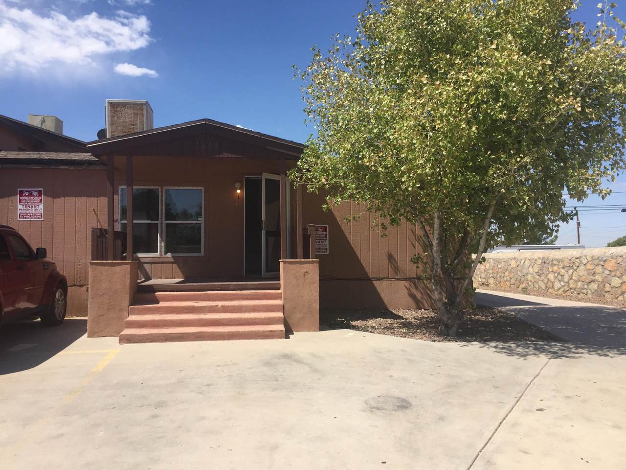 1654 Exeter Drive - Photo 1