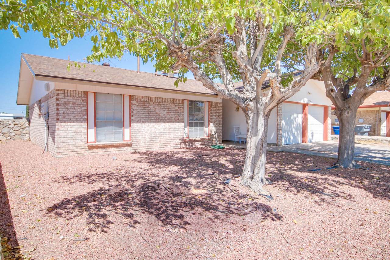 10665 Holmes Drive - Photo 1