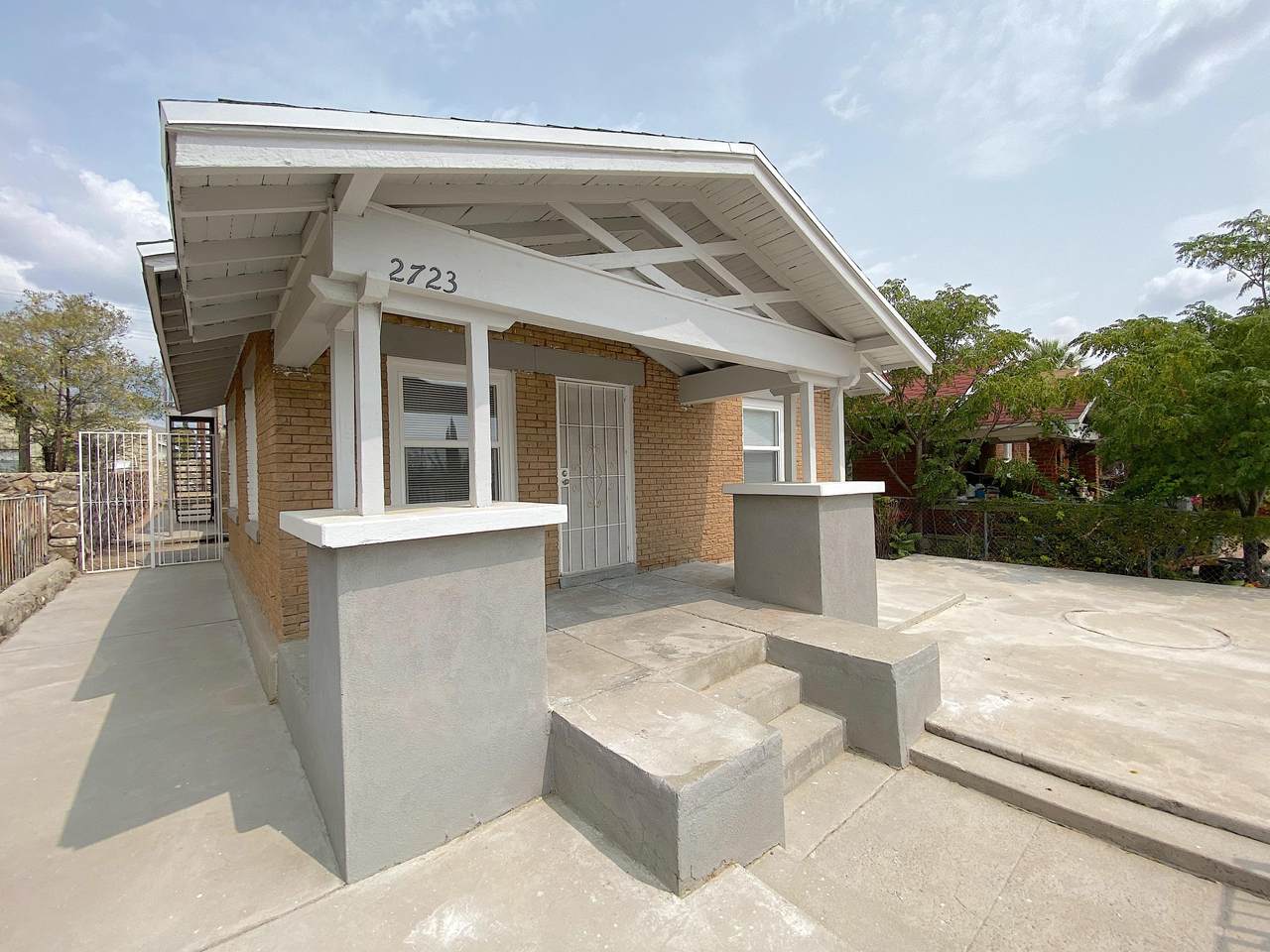 2723 Sacramento Avenue - Photo 1