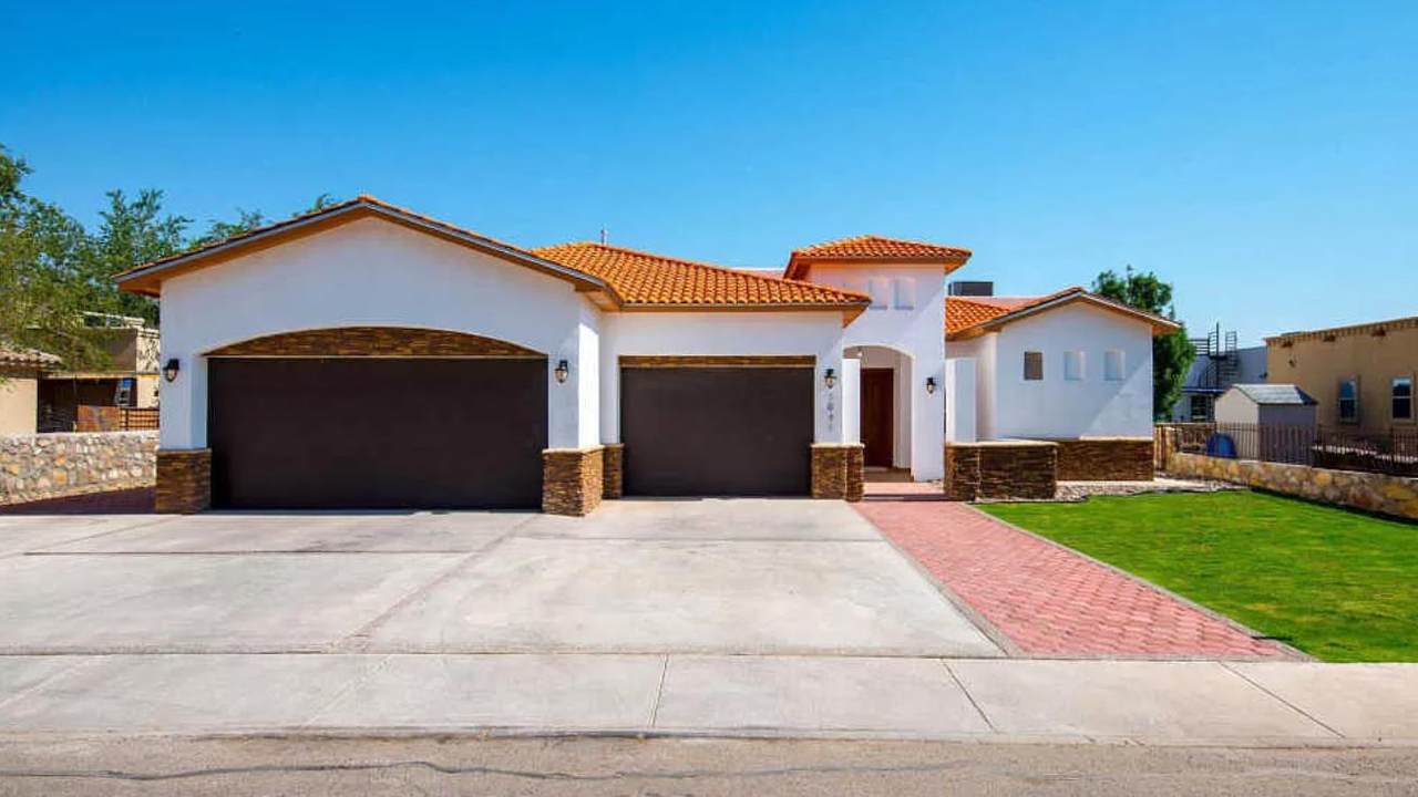 1041 Maximo Street - Photo 1