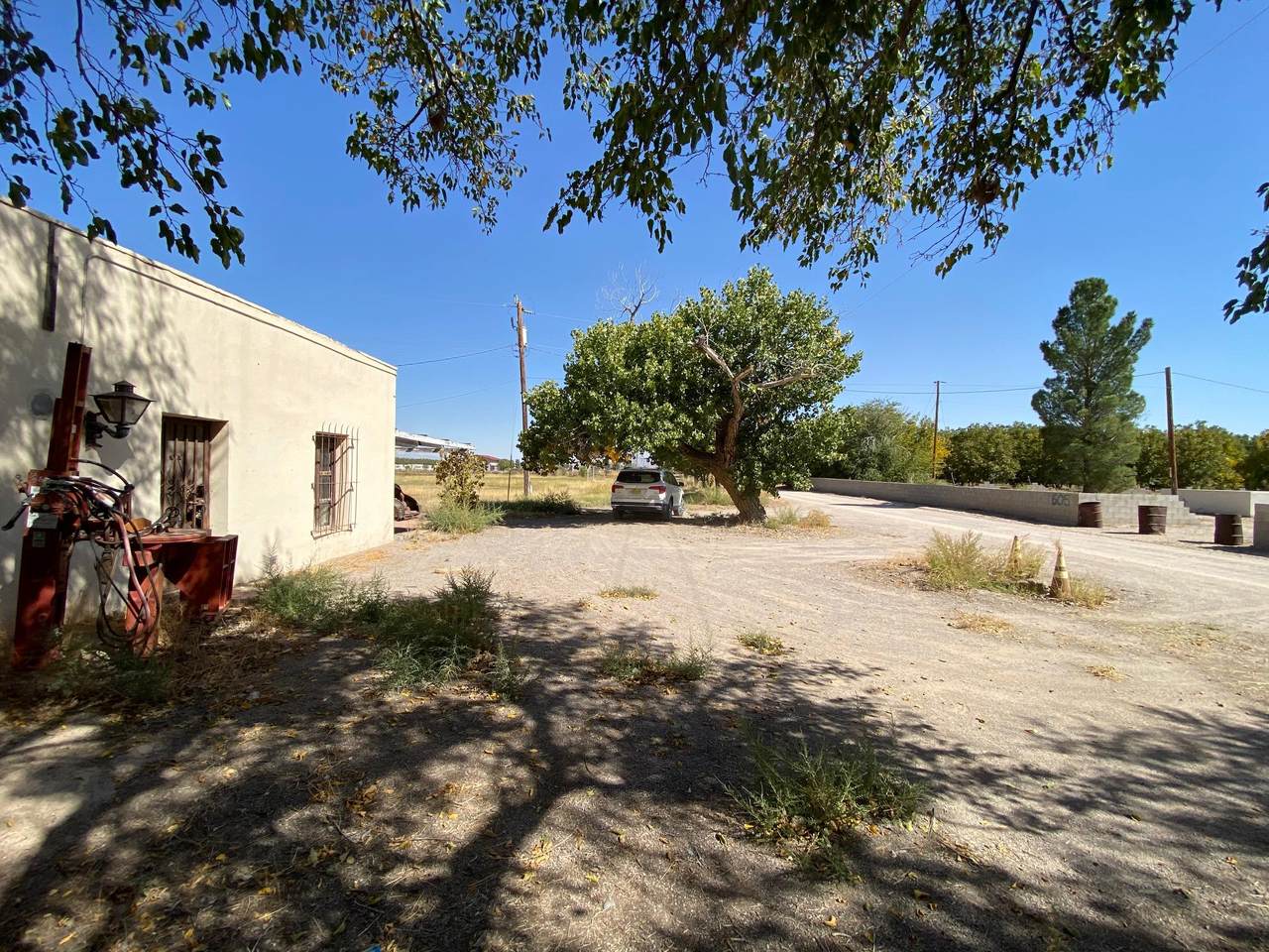 610 La Vina - Photo 1